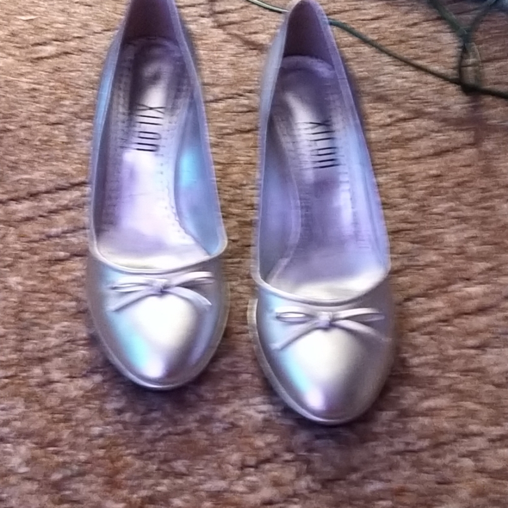 Shoe